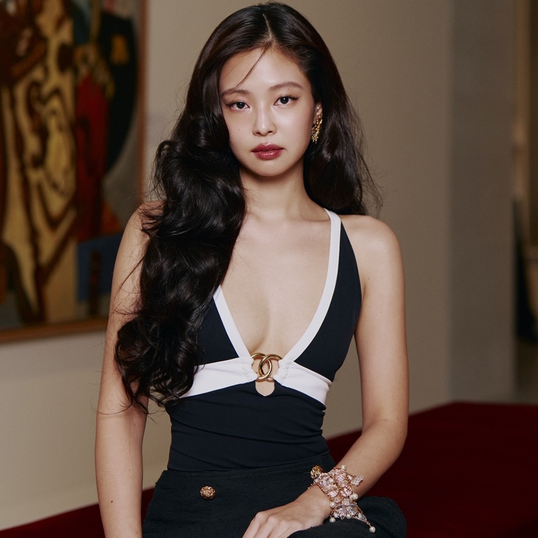  Jennie  CHANEL首爾高級手工坊時裝騷