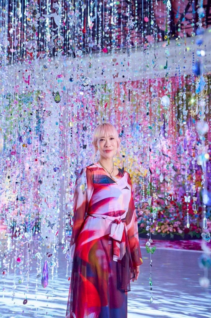 蜷川實花希望透過光、影與色彩，讓觀眾在展覽中找到屬於自己的情感共鳴。