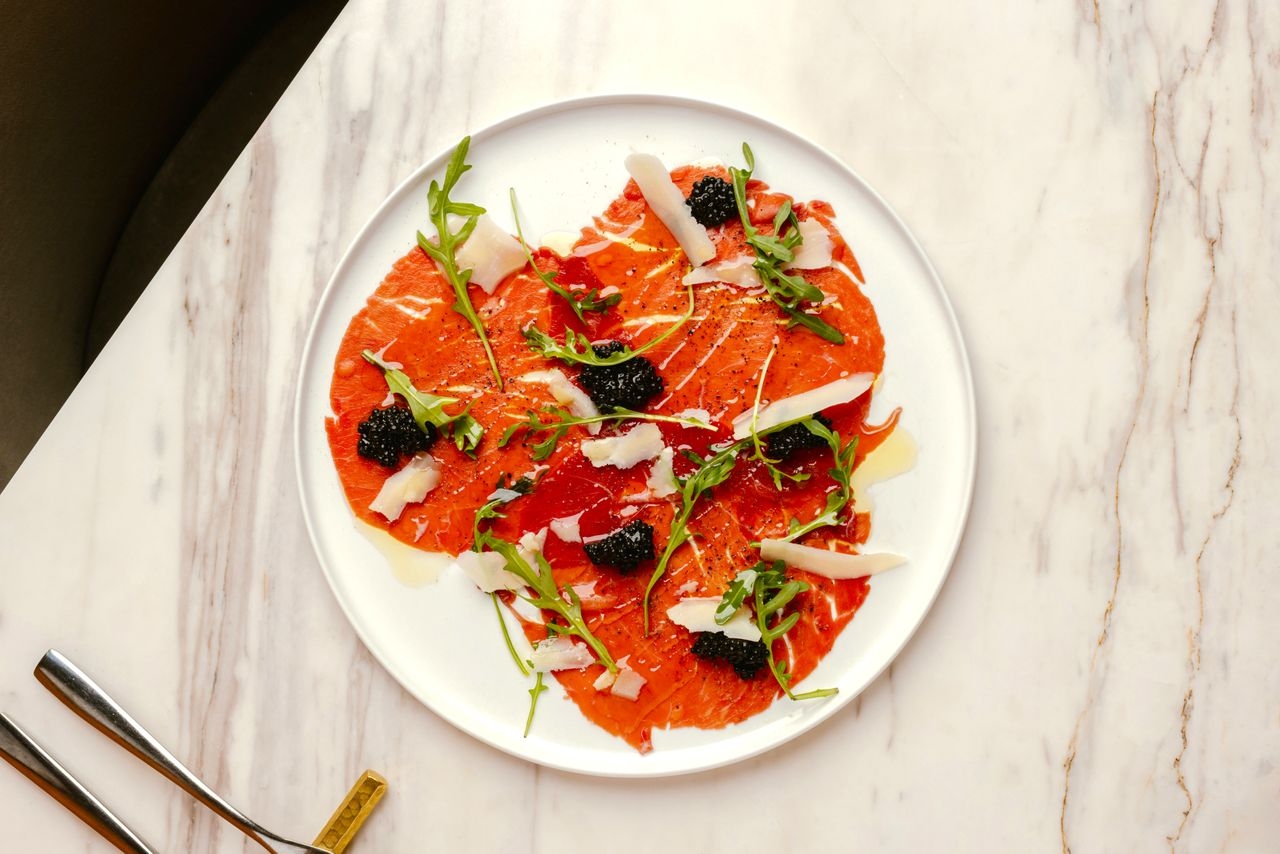 1111 ONES Restaurant & Lounge_法國生和牛薄片配火箭菜、魚子及30個月熟成巴馬臣芝士