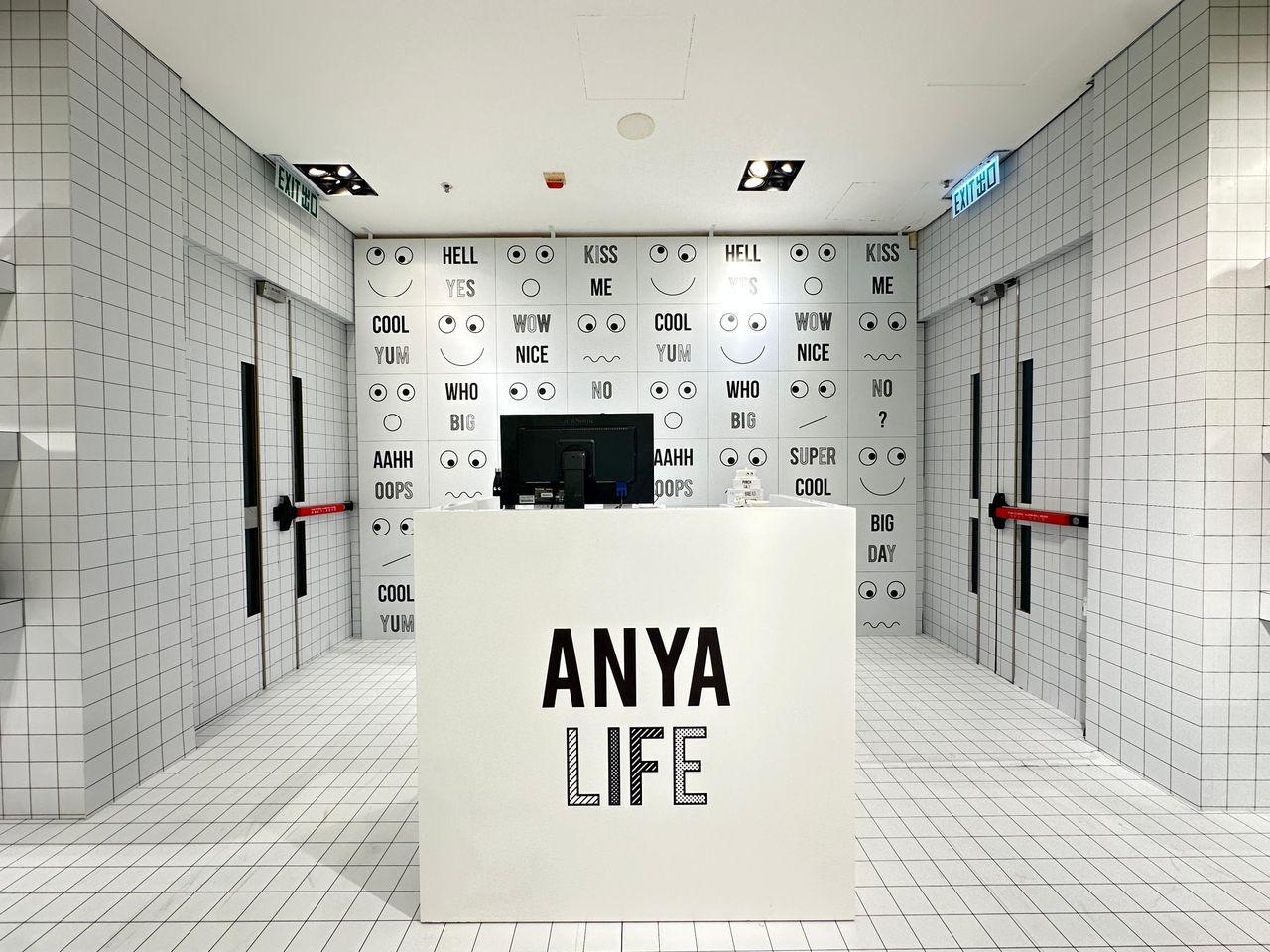 Anya Hindmarch Lane Crawford pop up  Anya Life 期間限定店