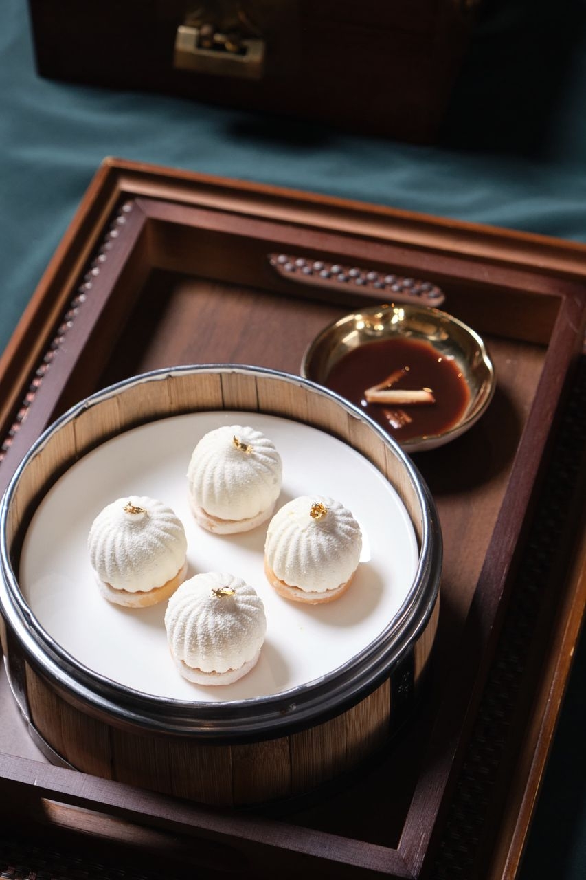 團年飯介2026_杏仁豆腐小籠包配薑味朱古力醬