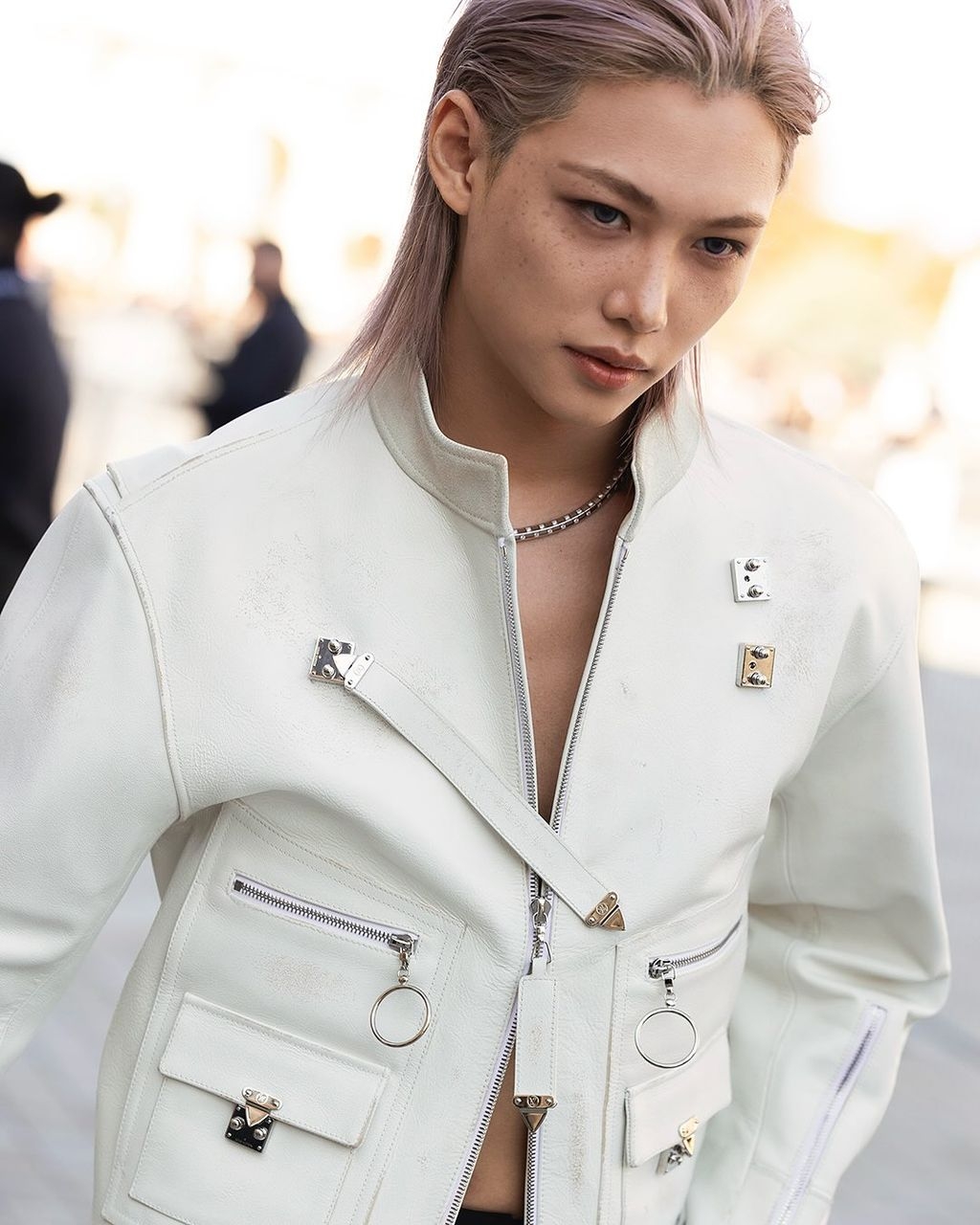 LV
