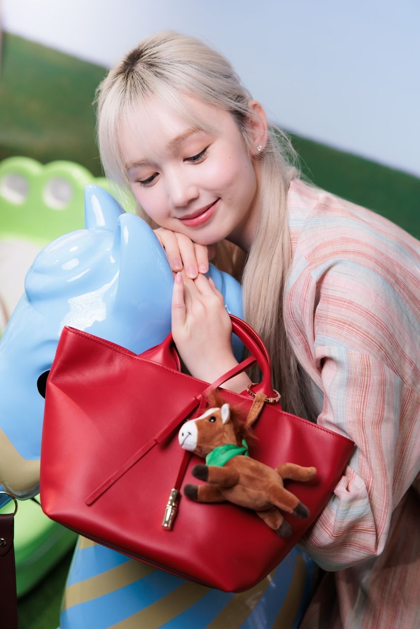 Longchamp馬年限定膠囊系列