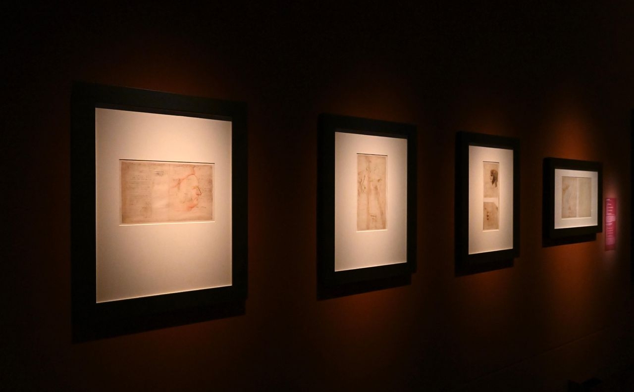 展覽第二部份「文藝復興的再現」展出多件文藝復興時期的藝術瑰寶，當中包括4張彌足珍貴的達文西親筆手稿，讓參觀者近距離感受這位「文藝復興全才畫家」融合科學理性與極致美感的藝術風格。