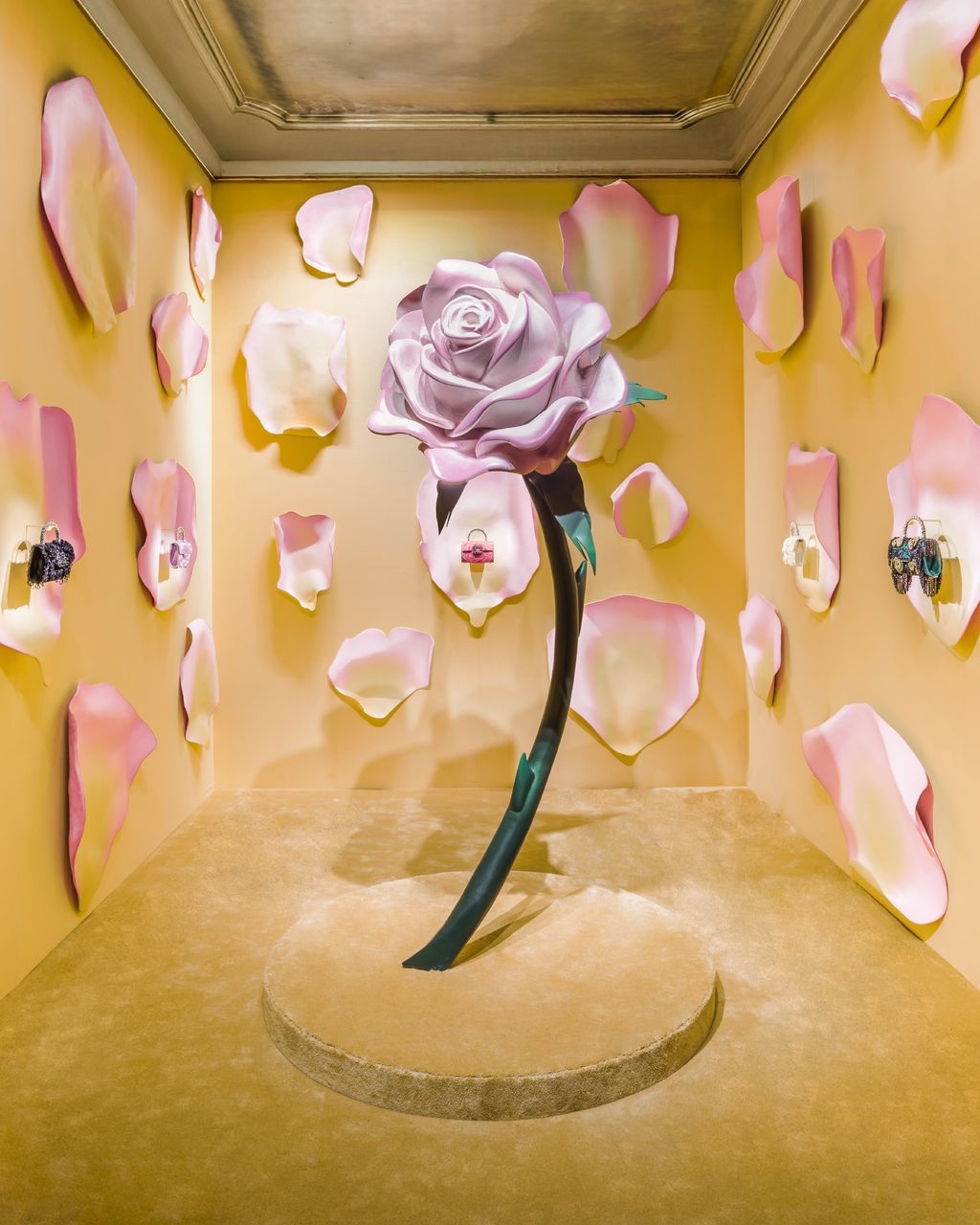 Roger Vivier 手袋 Lesage 刺繡 高級訂製