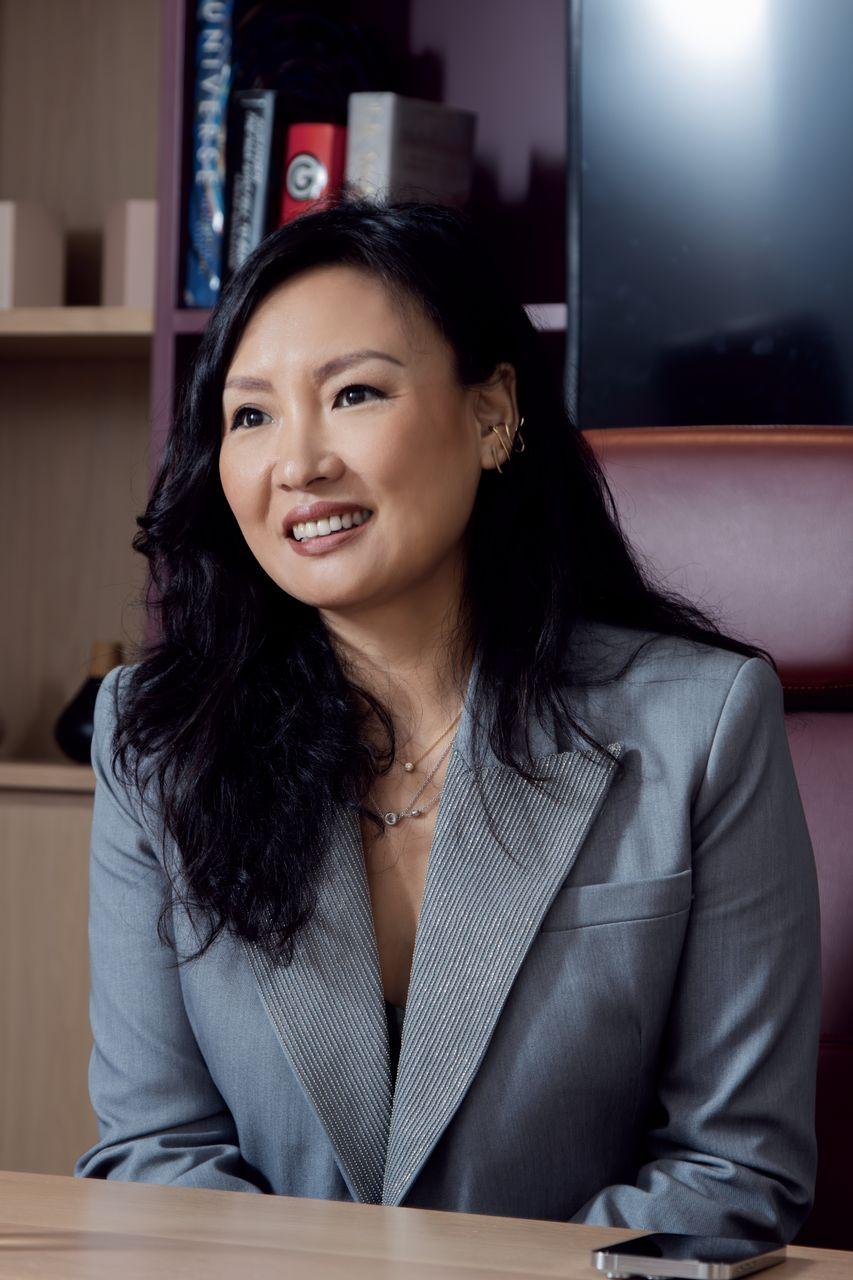 Jennifer Zhu Scott