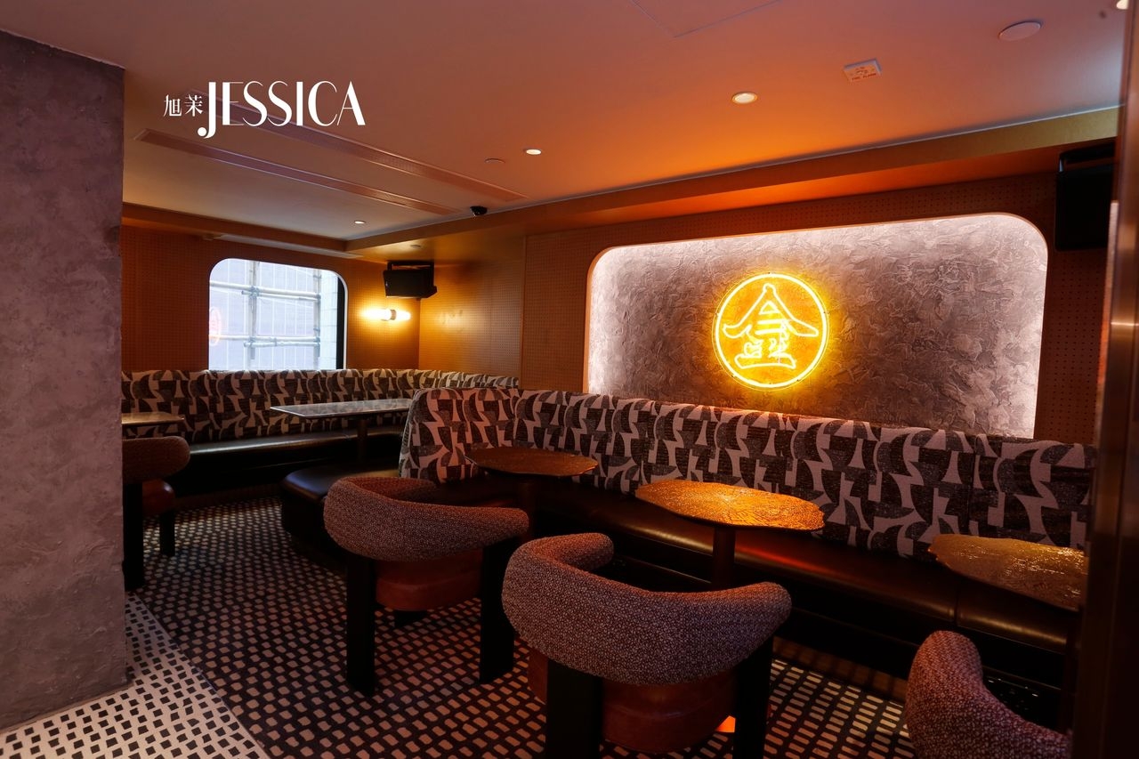 THE品PIN_位於6樓的「THE KEY」設有Vinyl Cafe,讓會員在舒適悠閒的氛圍中欣賞黑膠音樂。