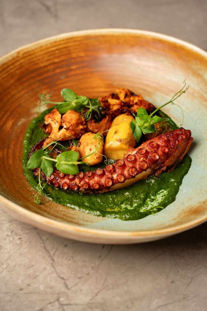 傳統燒八爪魚配Esparregado菠菜青醬