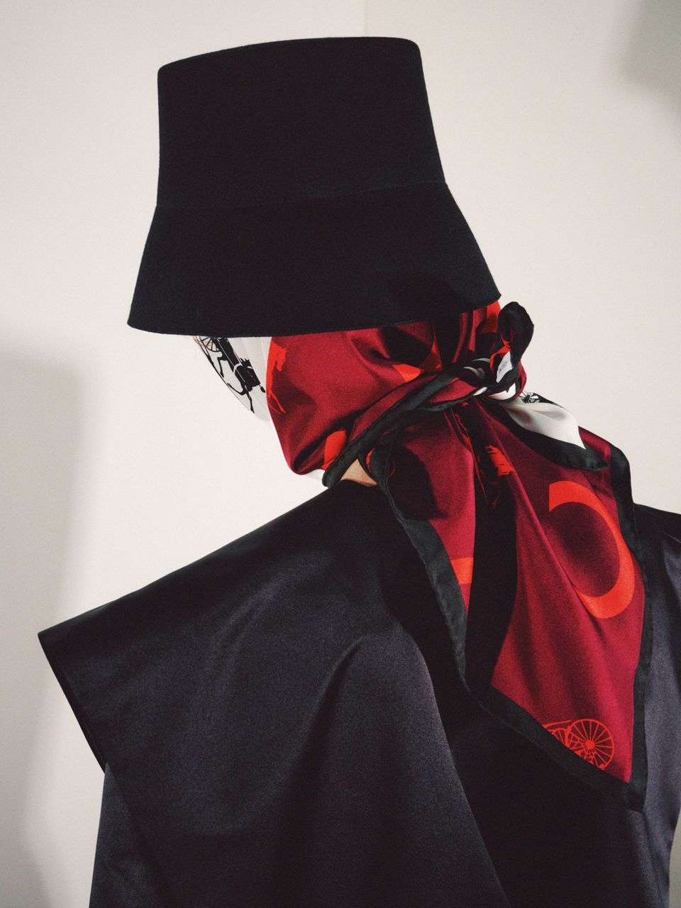celine 絲巾